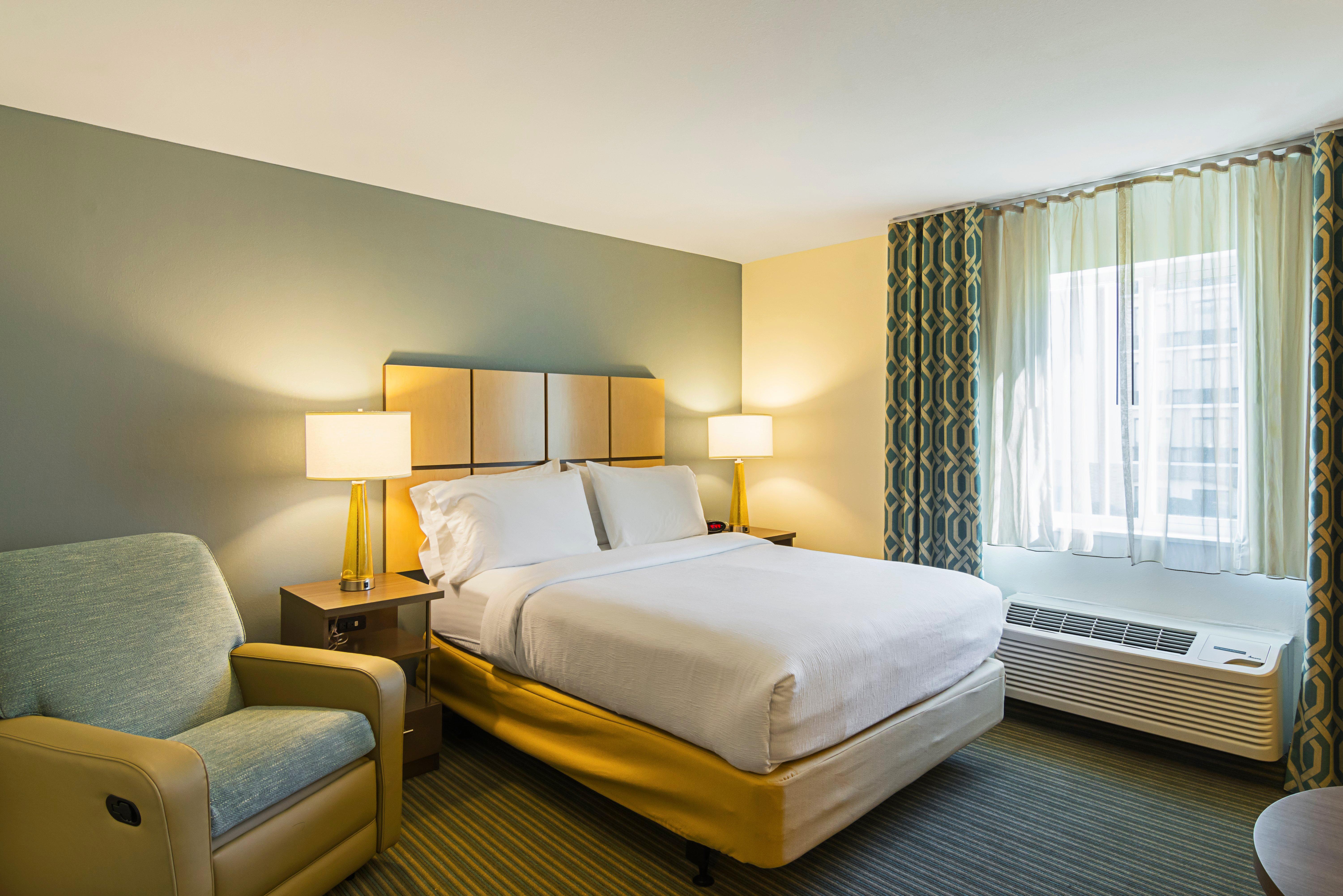 Candlewood Suites - Pensacola - University Area By Ihg Exterior photo