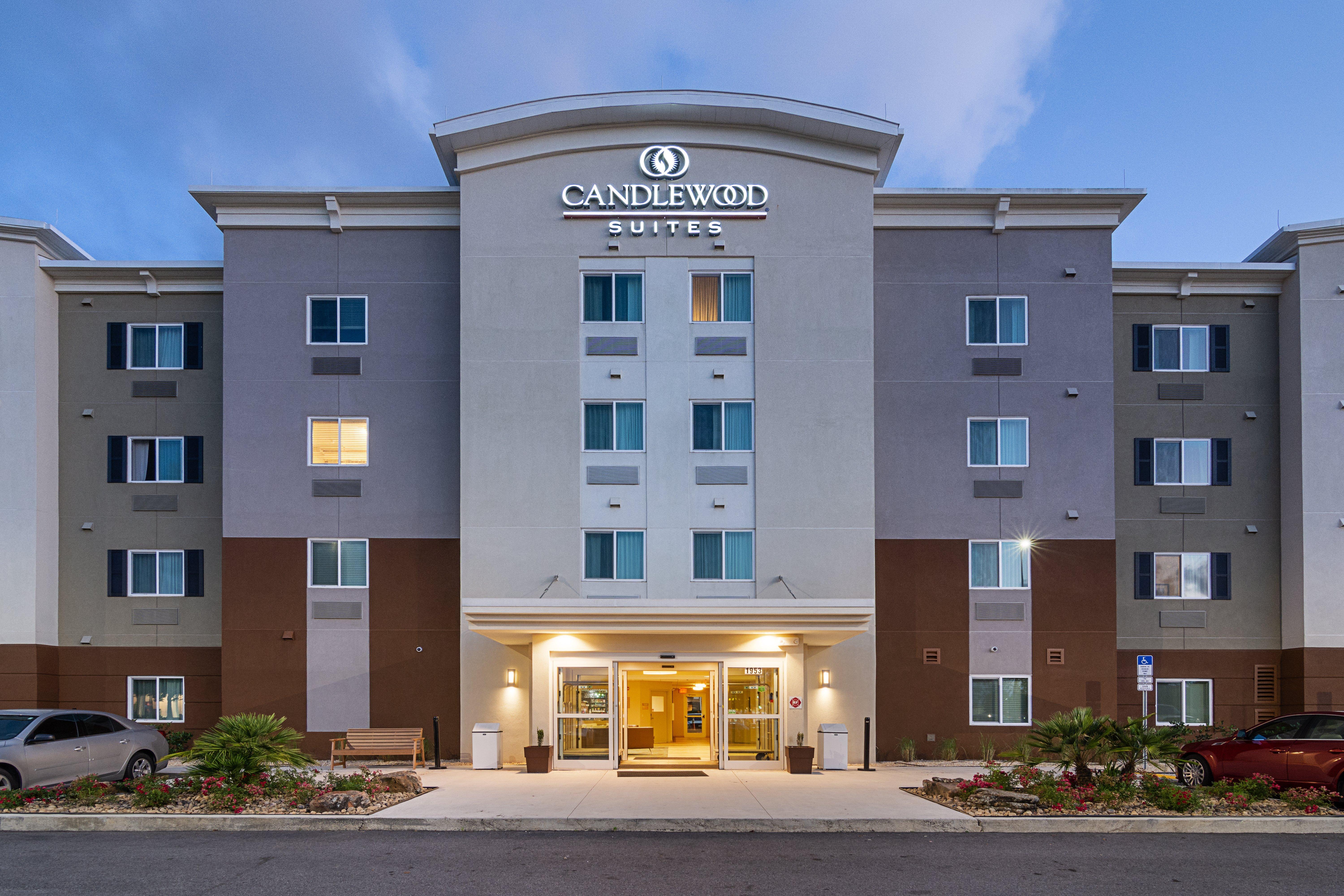 Candlewood Suites - Pensacola - University Area By Ihg Exterior photo