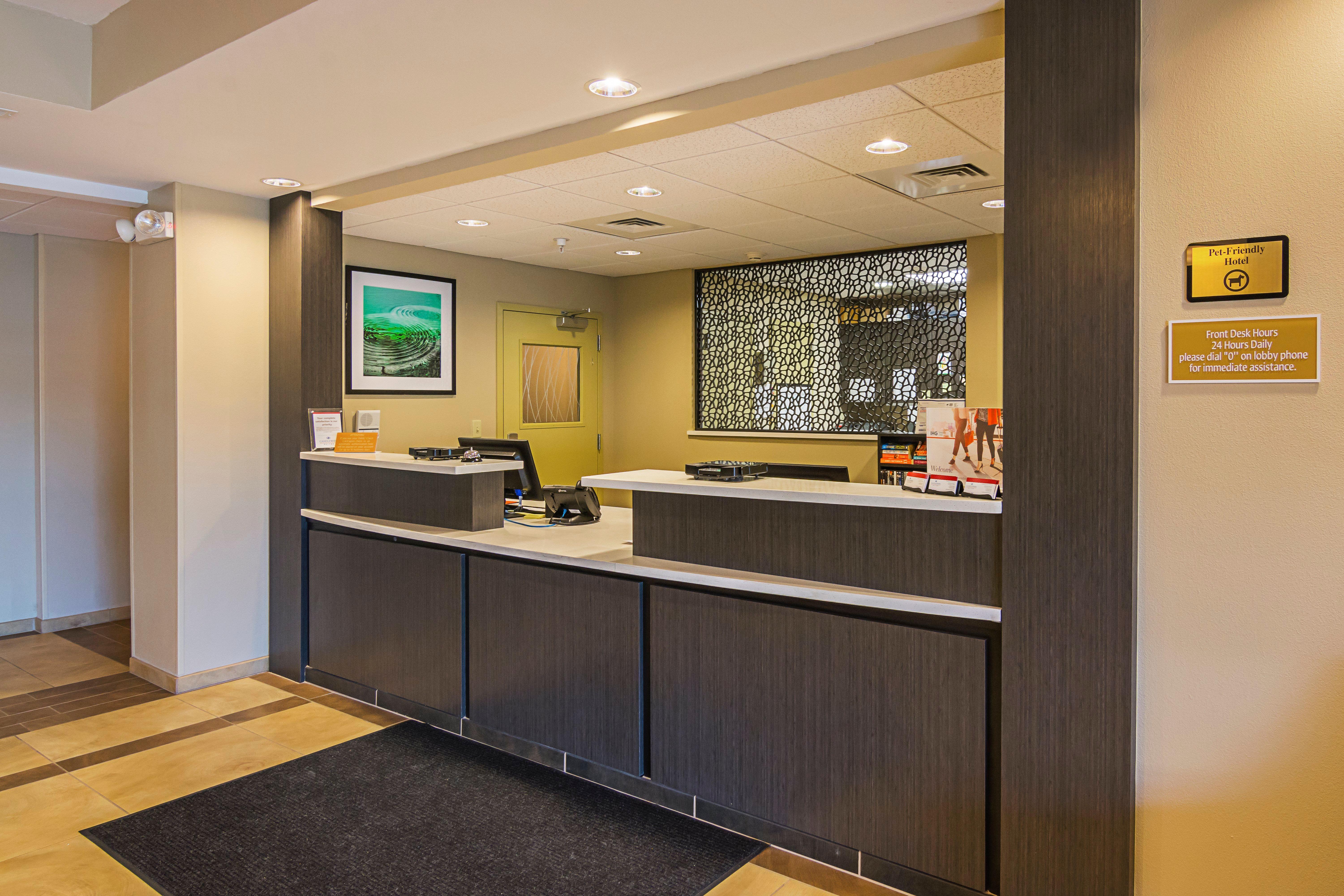Candlewood Suites - Pensacola - University Area By Ihg Exterior photo