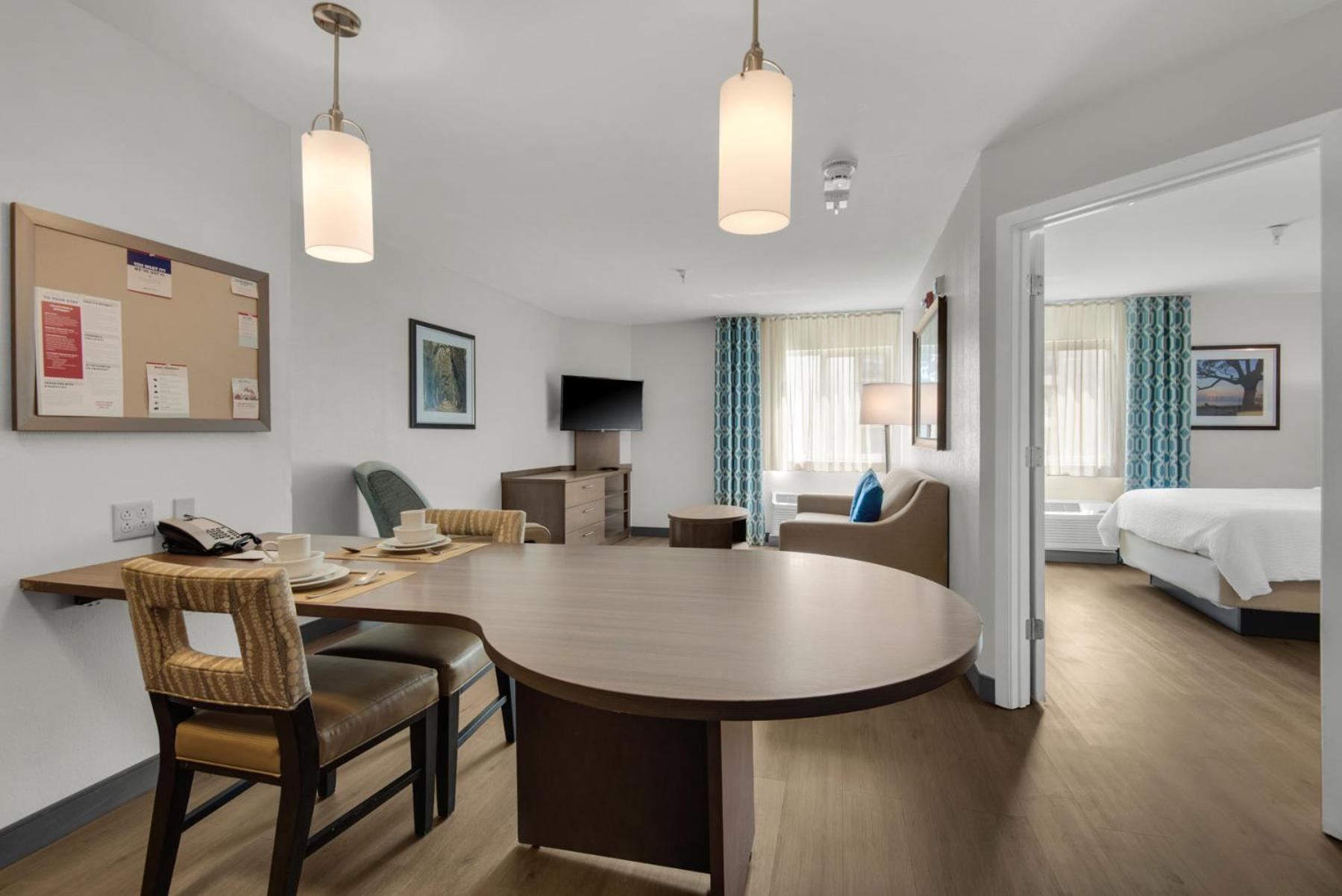 Candlewood Suites - Pensacola - University Area By Ihg Exterior photo