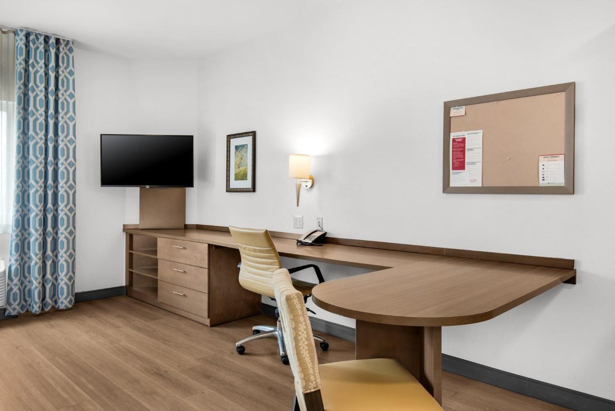 Candlewood Suites - Pensacola - University Area By Ihg Exterior photo