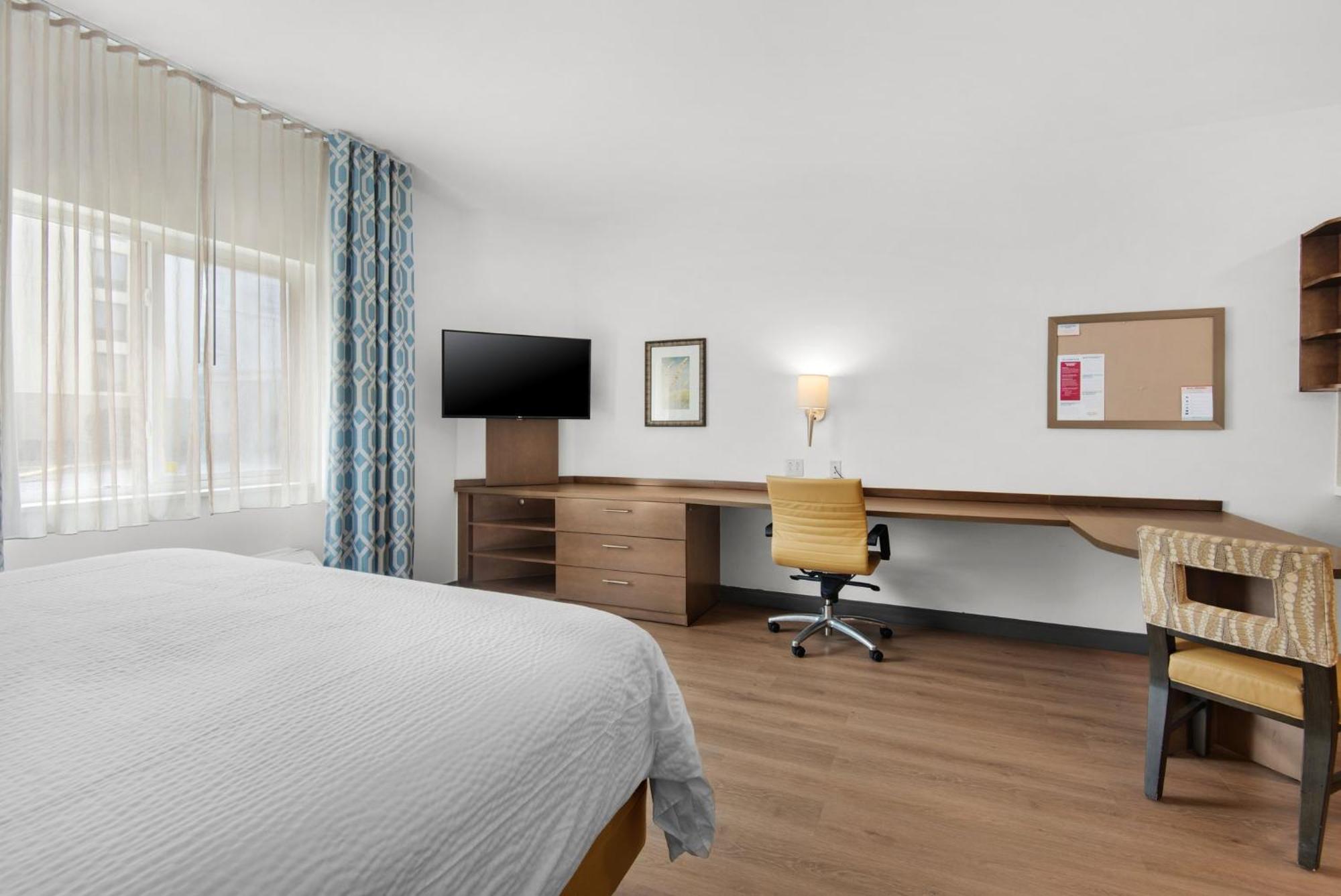 Candlewood Suites - Pensacola - University Area By Ihg Exterior photo